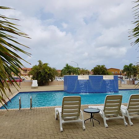 Aruba Breeze Condo Oranjestad Exteriör bild